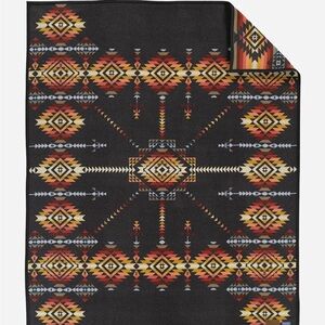 Pendleton Pueblo Heritage Collection Blanket Twin